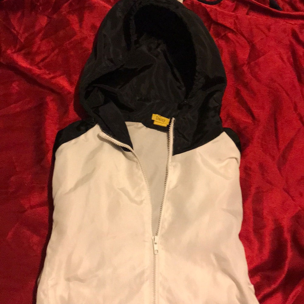 Daisy brand light weight rain jacket